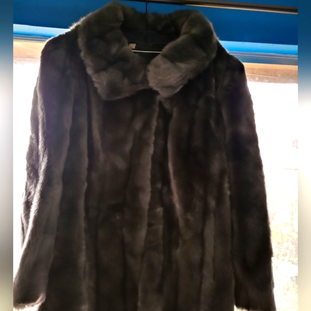 Charcoal colored faux fur?